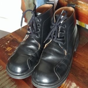 Doc Martens made in England size 7 fit like womens 9/10